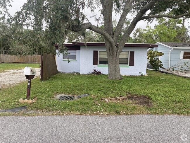 Building Photo - 203 Palmetto Rd W Rental