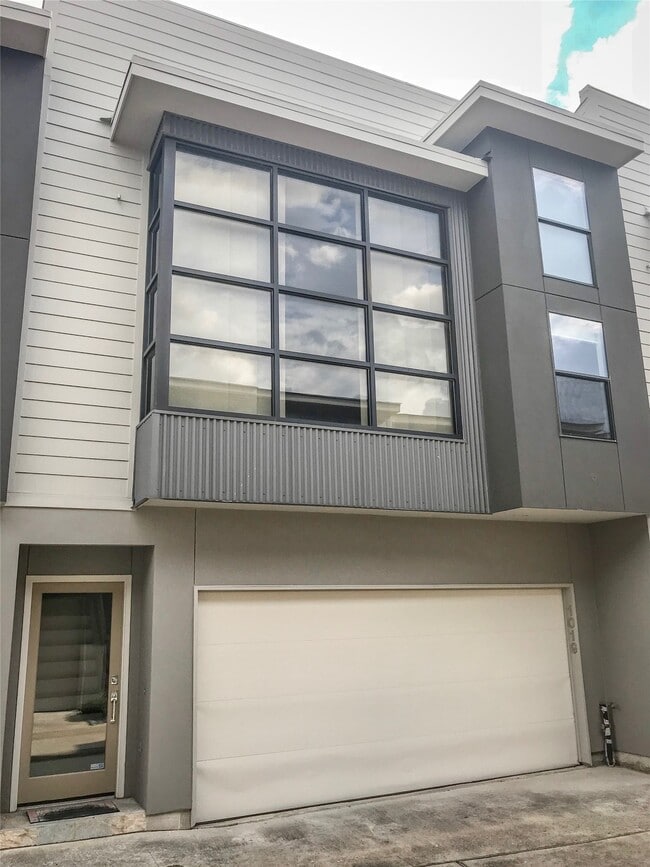 Building Photo - 1019 Bonner St Unit 1019