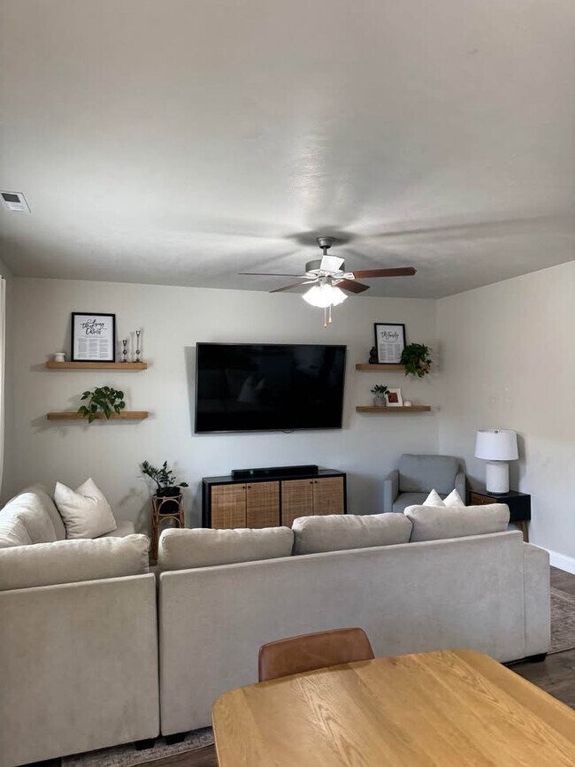 Photo - 2545 Bella Vista Dr