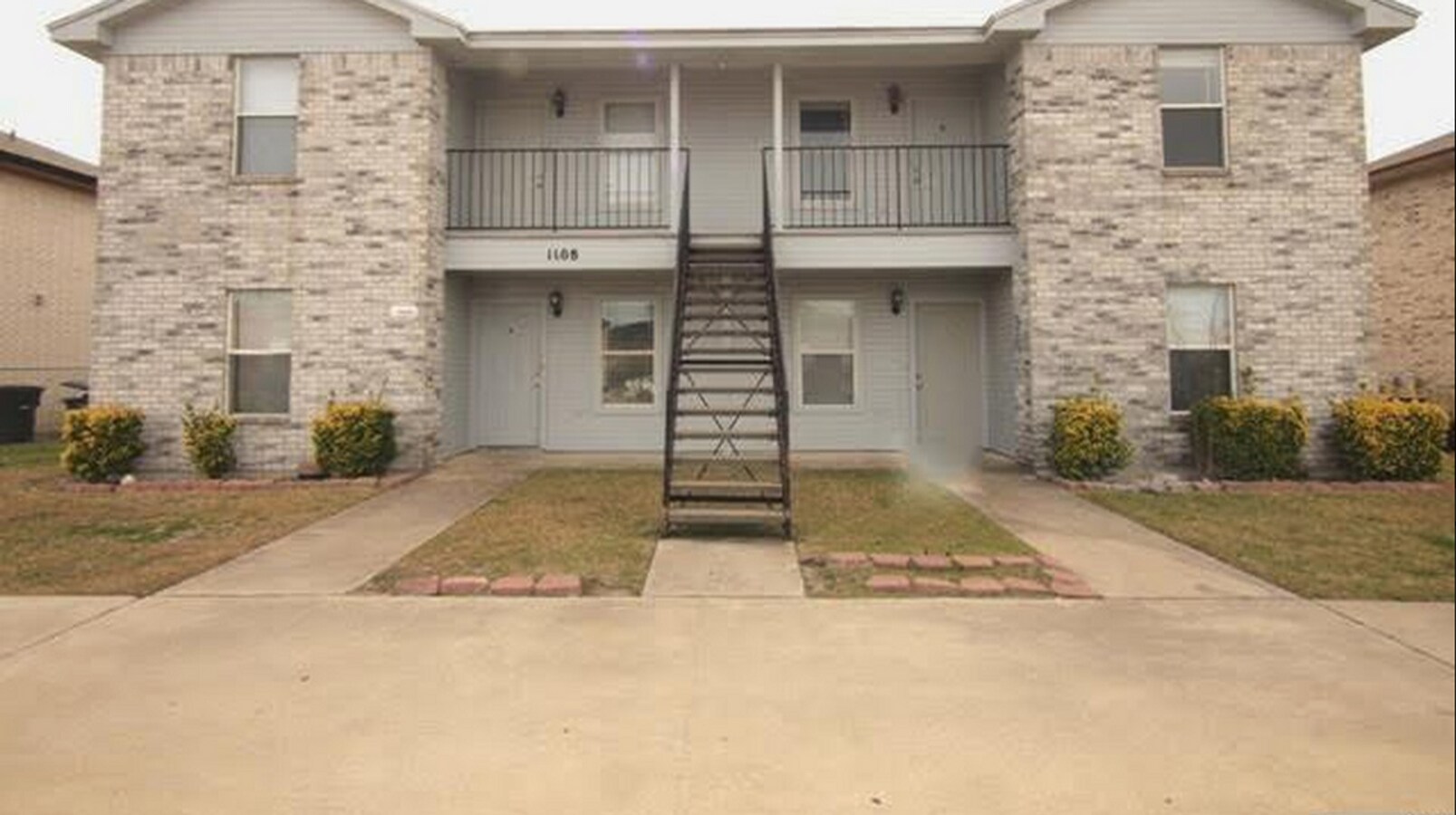 COMING SOON! - COMING SOON! Unidad 1108 Circle M Drive -  D