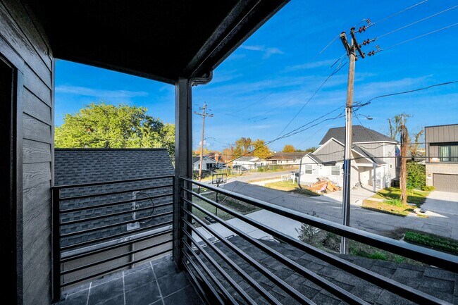 Photo - 8306 Comal St