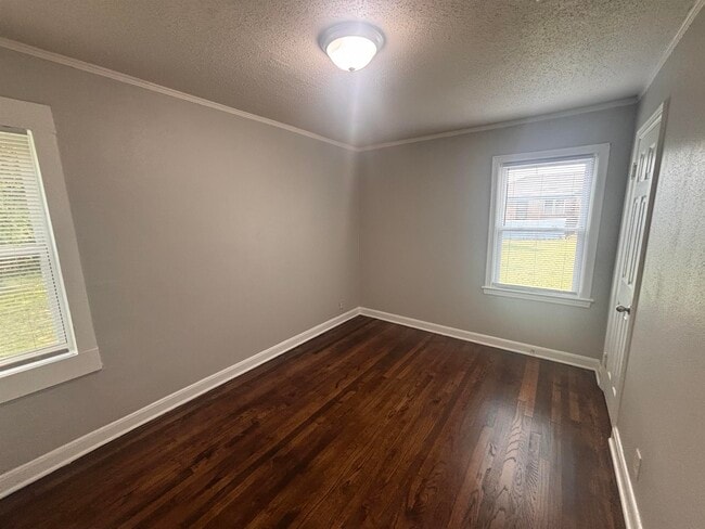 Photo - 2269 Longstreet Dr