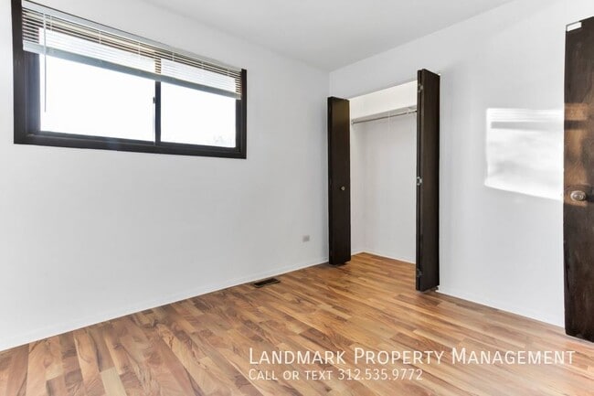 Photo - 18819 Oakwood Ct