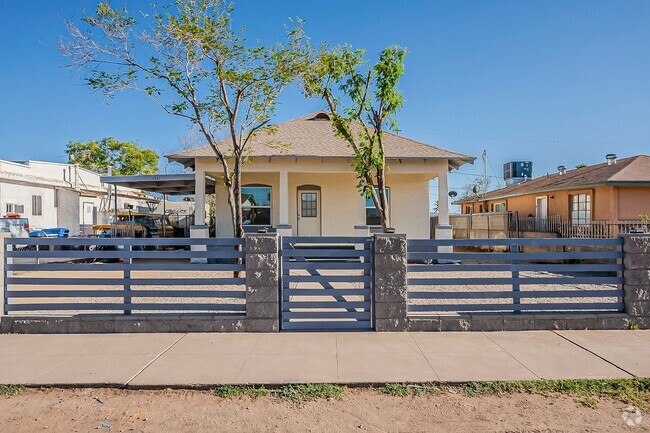 Building Photo - Beautiful Home in Phoenix Arizona