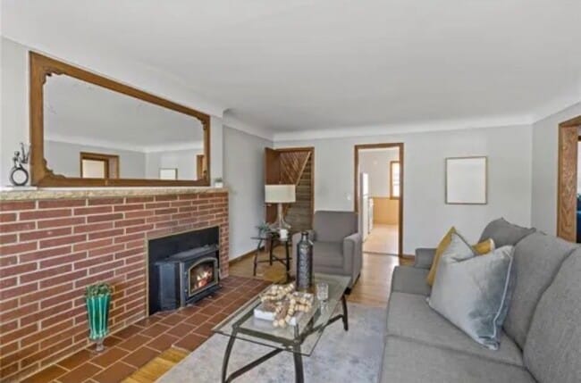 Photo - 5427 45th Ave N