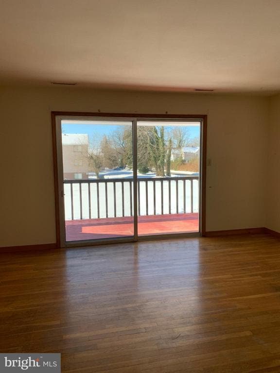 Photo - 111 Green St Unit 3