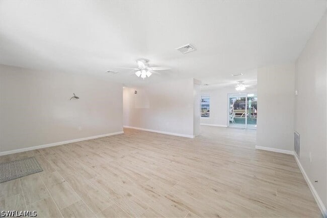 6128 Cocos Dr
