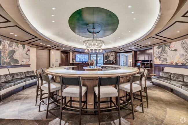 Center Bar