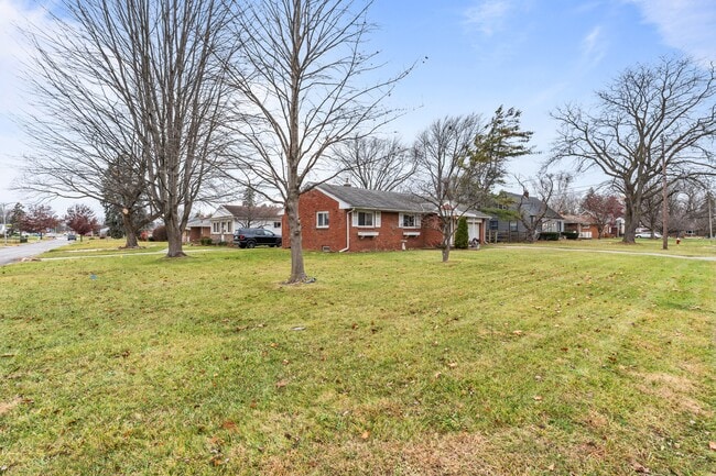 Photo - 5525 Sunnyside Dr