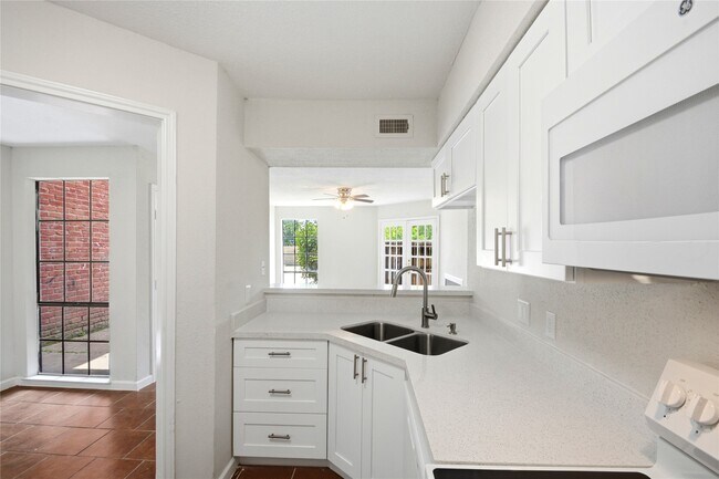 Photo - 12500 Sandpiper Dr Unidad 121
