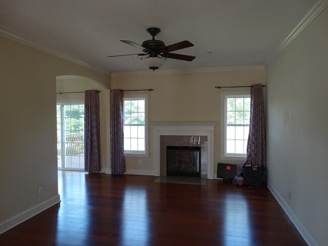 Photo - 602 Lynhurst Ave