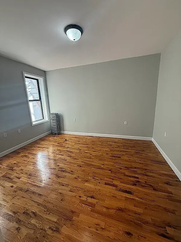 Photo - 161 E 115th St Unidad 3R