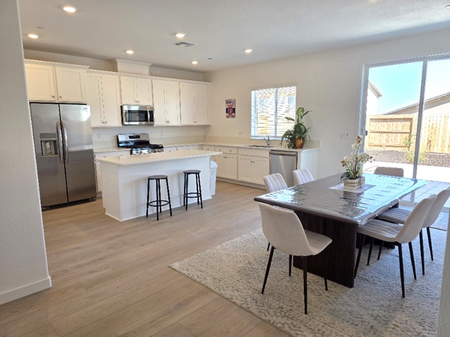 Photo - 12663 Snowy Owl Wy