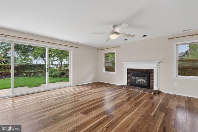 Photo - 4214 Penner Ln