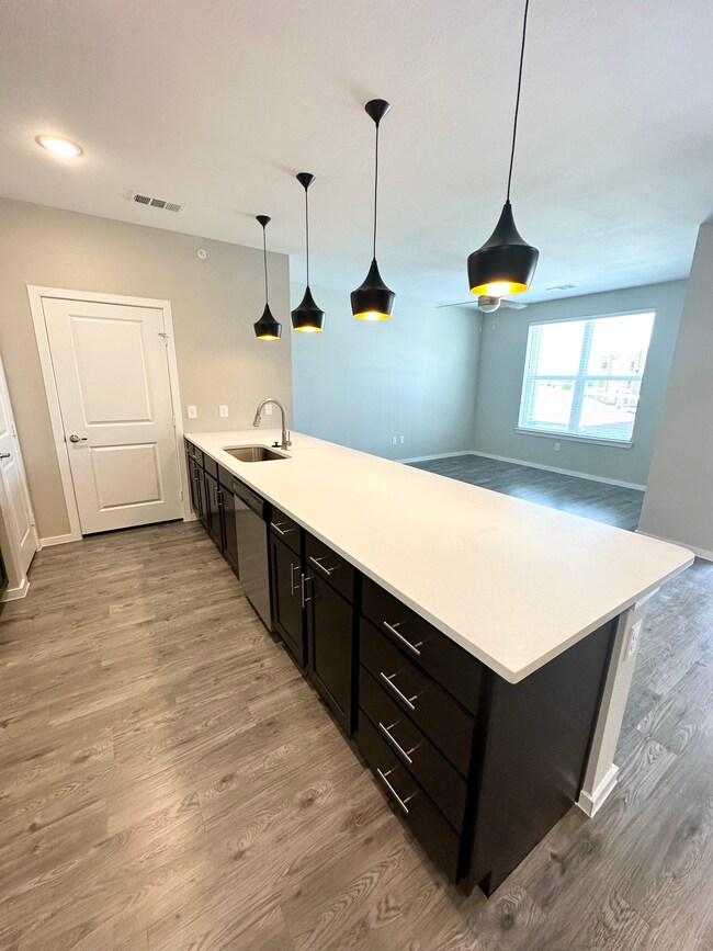 Photo - 305 W Fm 1187 Unidad 030421