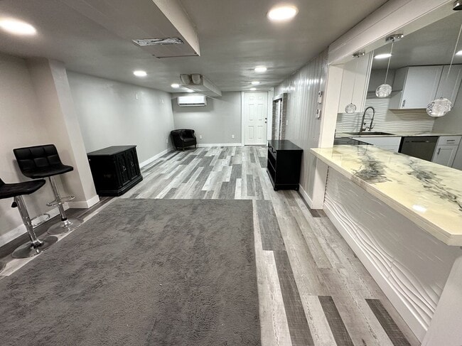 Photo - 1st Rent Month Free!! Stunning Partially F...