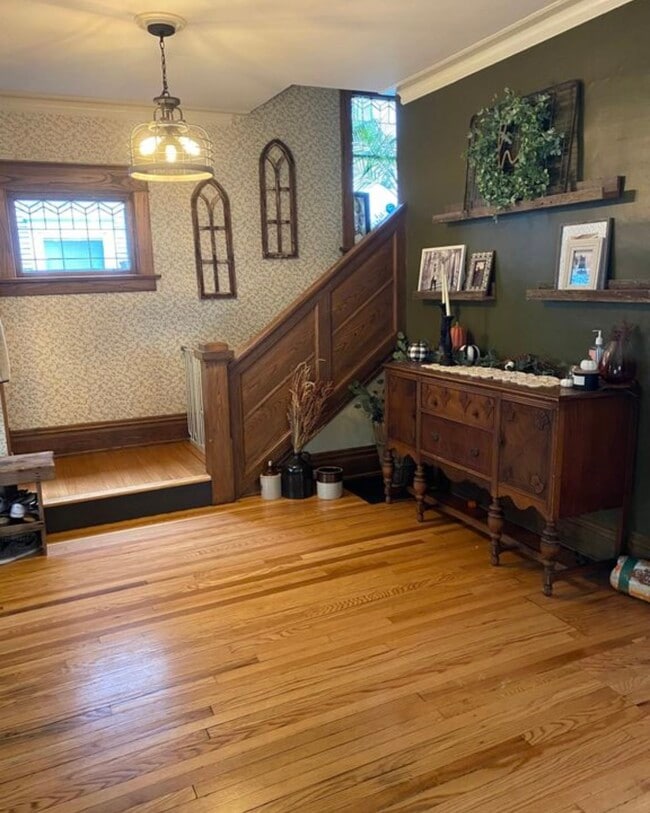 Photo - 342 Hampton Ave SE