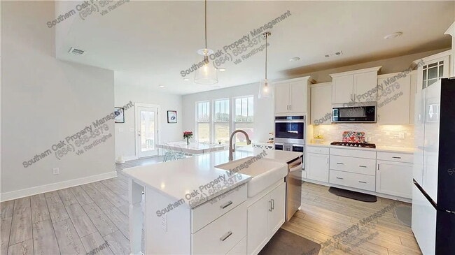 Photo - 155 Founders Blvd