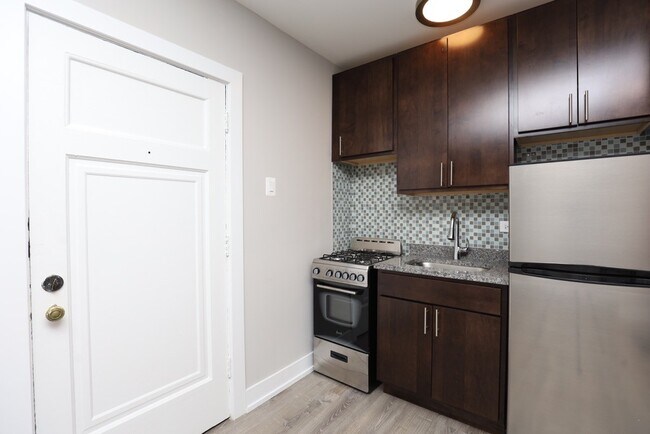 Photo - 4551 N Damen Ave Unit 012