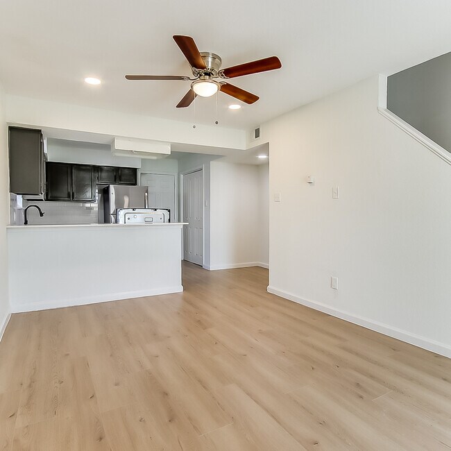 Photo - 408 Noble Ave