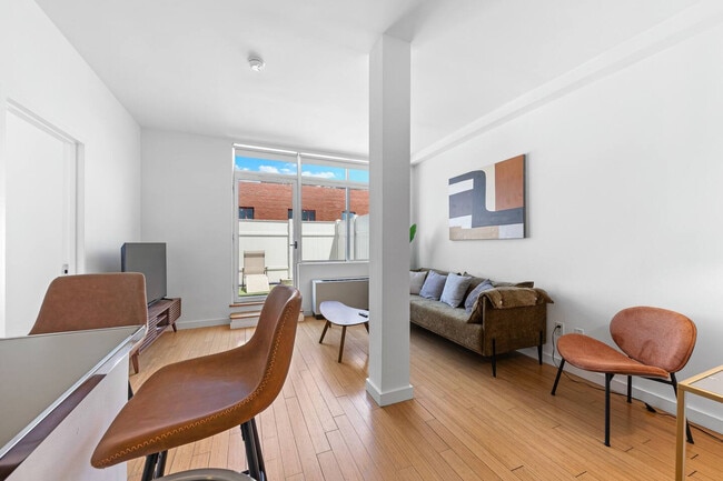 Photo - 17 St Marks Pl Unit SI ID1604395P