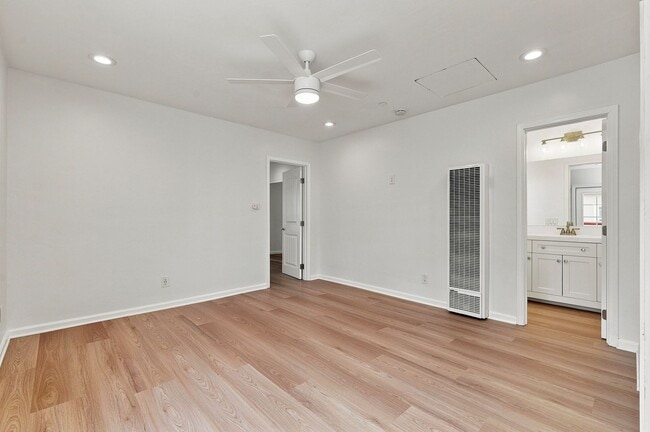 136 Brightwood Ave Unit 136A