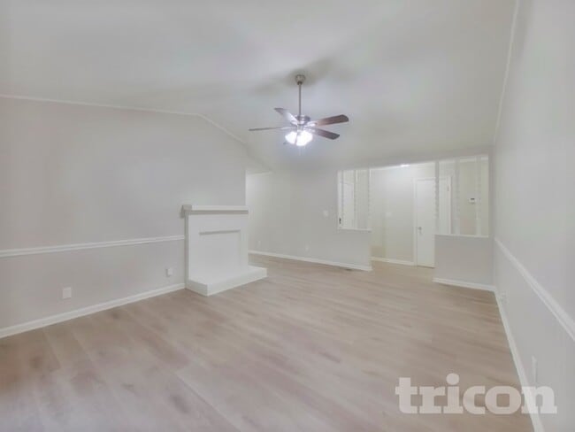 Photo - 6273 Branch Hill Cir House