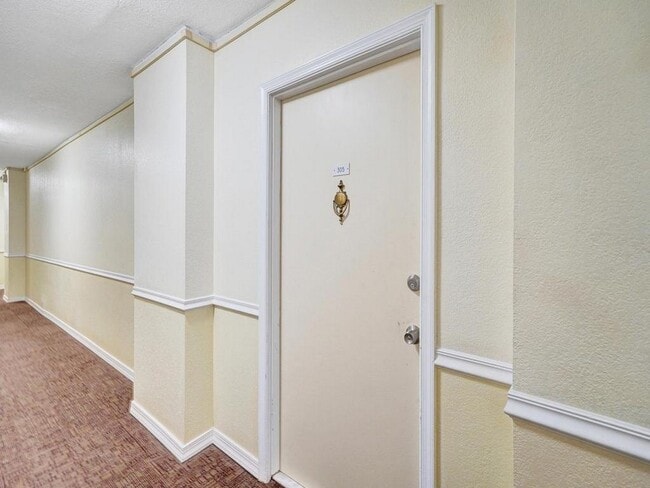 Photo - 200 S Birch Rd Unit # 305