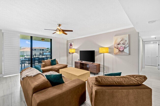 Photo - 899 Jeffery St Unit 2120