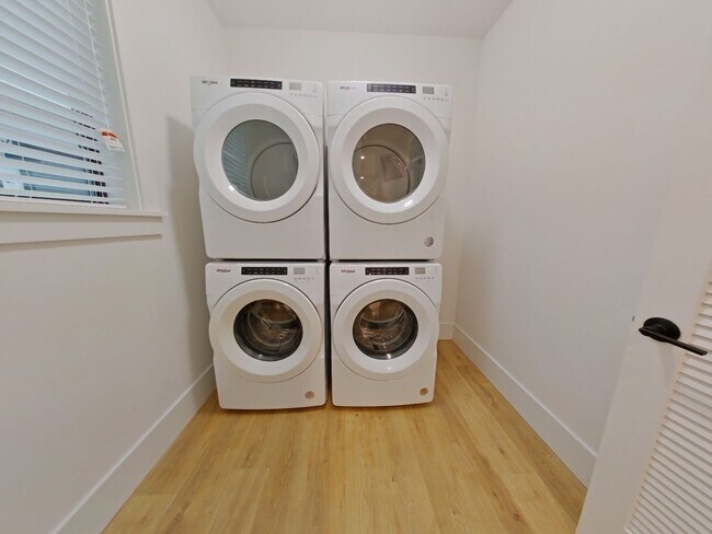 Photo - The Amber-2 Unidad 770 East 15th Alley