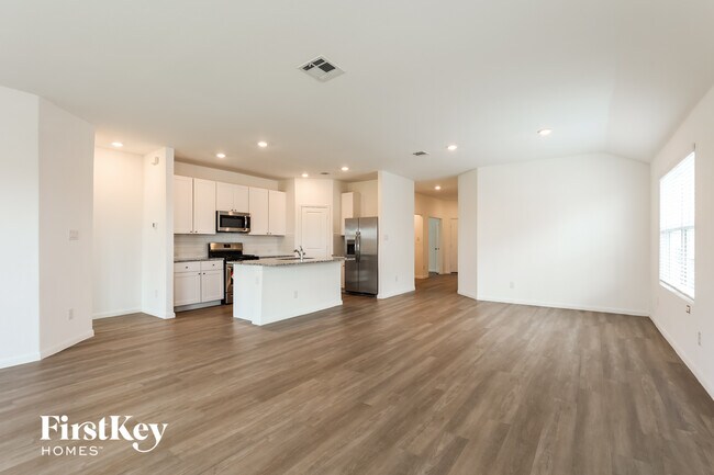 Photo - 10719 Vinateros Dr