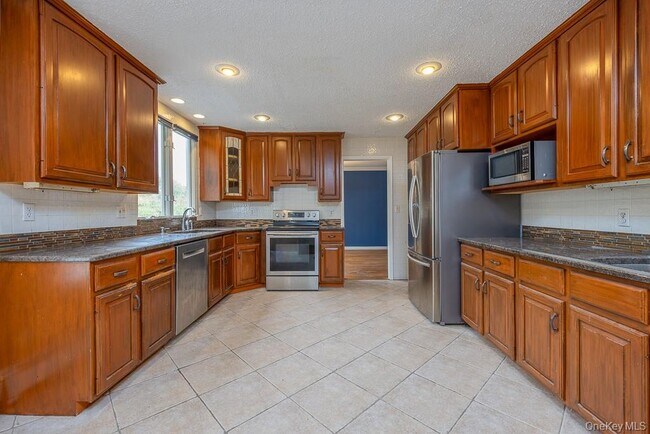 Photo - 132 Neptune Dr