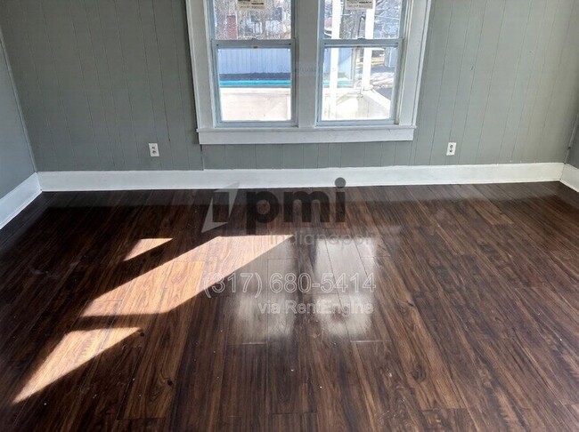 Photo - 215 Madison Ave