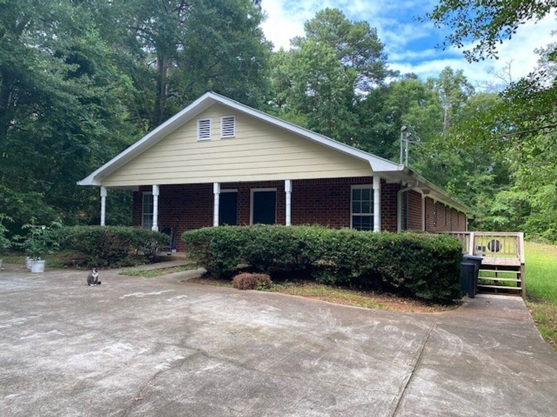 165-A VFW DRIVE | 2BED 2 BATH IN WATKINSVILLE - 165-A VFW DRIVE | 2BED 2 BATH IN WATKINSVILLE