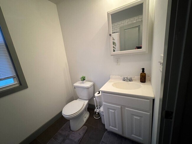 Photo - 157 Bidwell Ave Unit 2