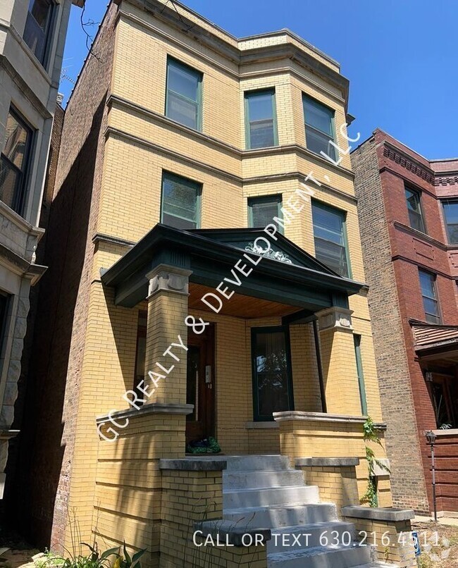 Building Photo - ***2 FLOORS OF LIVING / $2047.50 OFF / 240... Unit 1 Rental