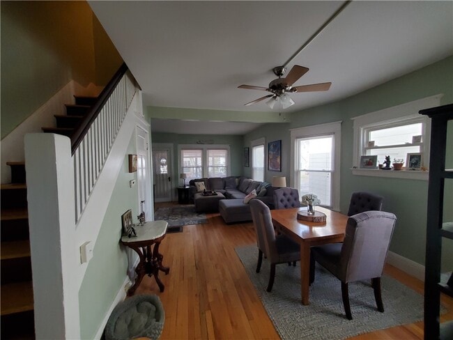 Photo - 274 Field St