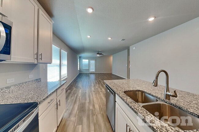 5519 Shasta Pl