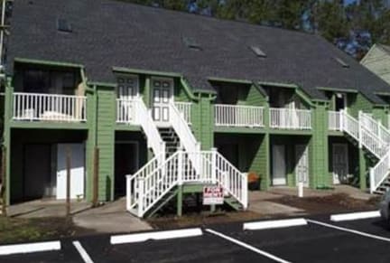 Building Photo - 411 Cambridge Cir