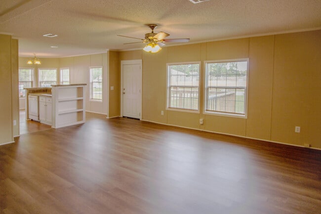 Photo - 9289 E River Dr