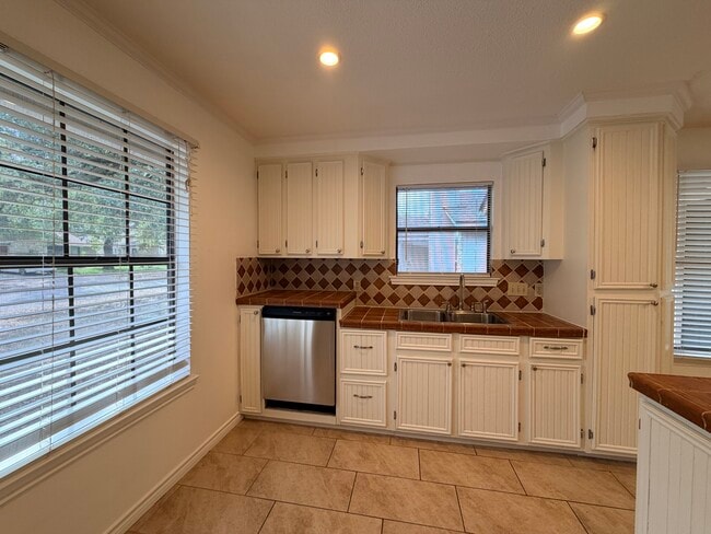 Photo - 12716 Covington Trail