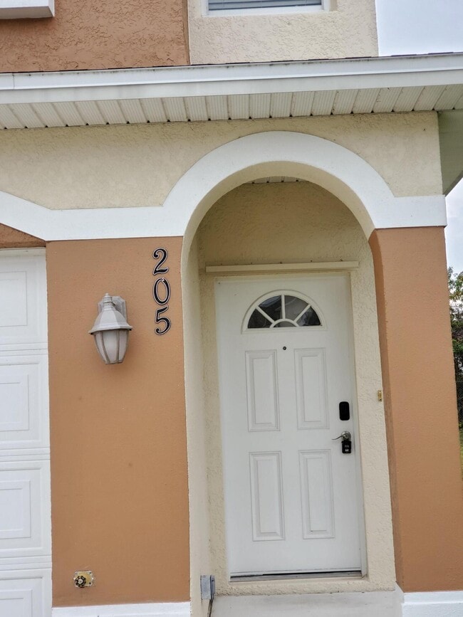 Photo - 1045 Venetian Dr
