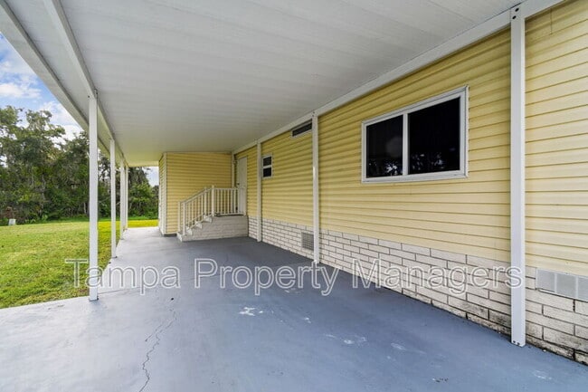 Photo - 242 Country Ln
