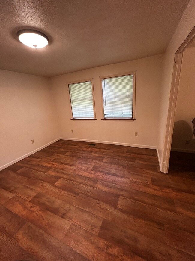 Photo - 7370 E Dupont Ave
