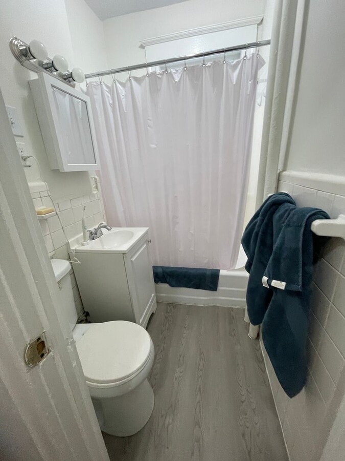 May 1 Awesome Studio with Huge bedroom and Separate Kitchen Close to T NO FEE - May 1 Awesome Studio with Huge bedroom and Separate Kitchen Close to T NO FEE