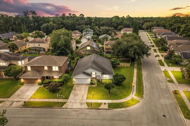 Photo - 805 Lewis Pl