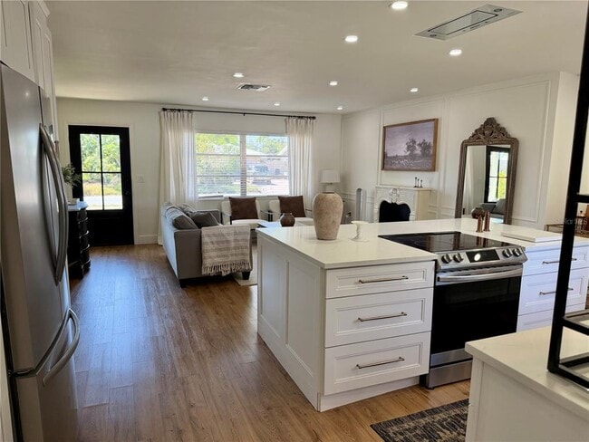 Photo - 3157 Novus St