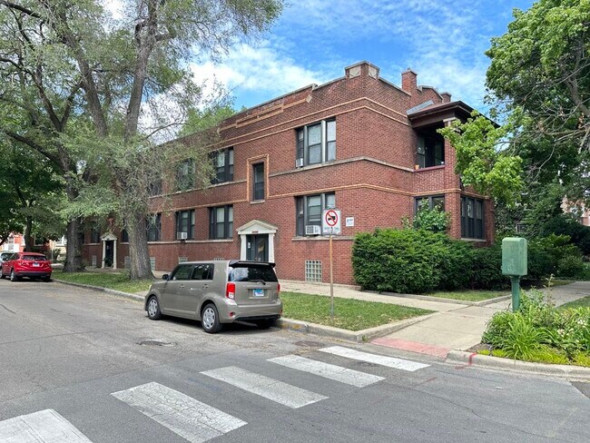 Photo - 3608 W Grace St Unidad 3 Rental