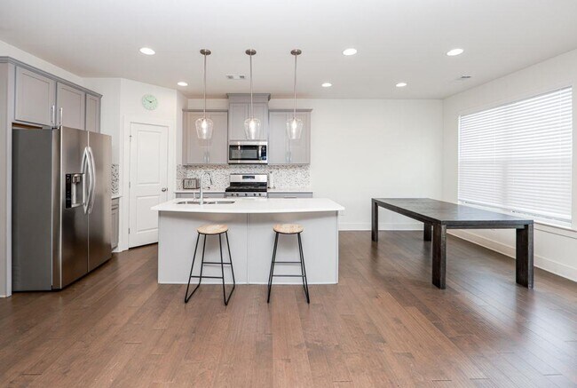 Photo - 7 Steelwood Ct