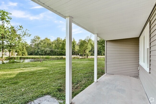 Building Photo - Creekside Charm: Your Dream, 1 of a kind, ... Rental